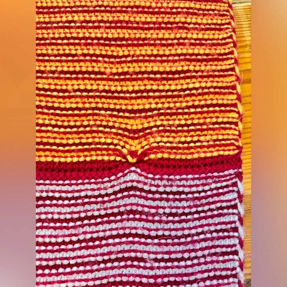 The North Face multicoloured knit infinity scarf - Picture 6 of 9